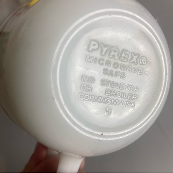 Vintage Corelle Pyrex Butterfly Gold White Glass Coffee Cups Mugs Set Of 6 USA - Picture 4 of 7